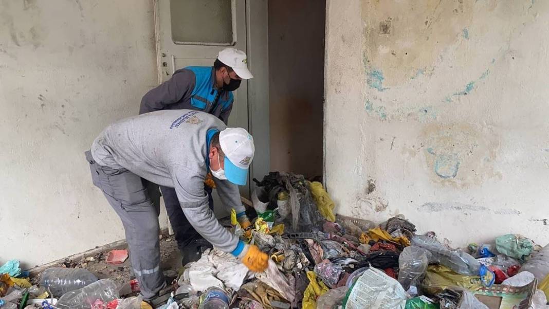 Kiraya verdiği evin son halini gören kadın, hüngür hüngür ağladı! Bu kadarını hiç kimse tahmin edemezdi 8